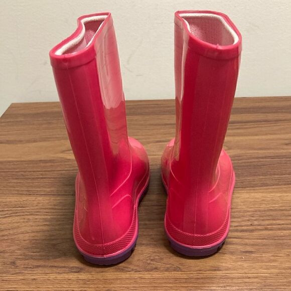 Girls Pull On Rain-boots in Barbie Pink. Size 9-10. - Picture 4 of 7